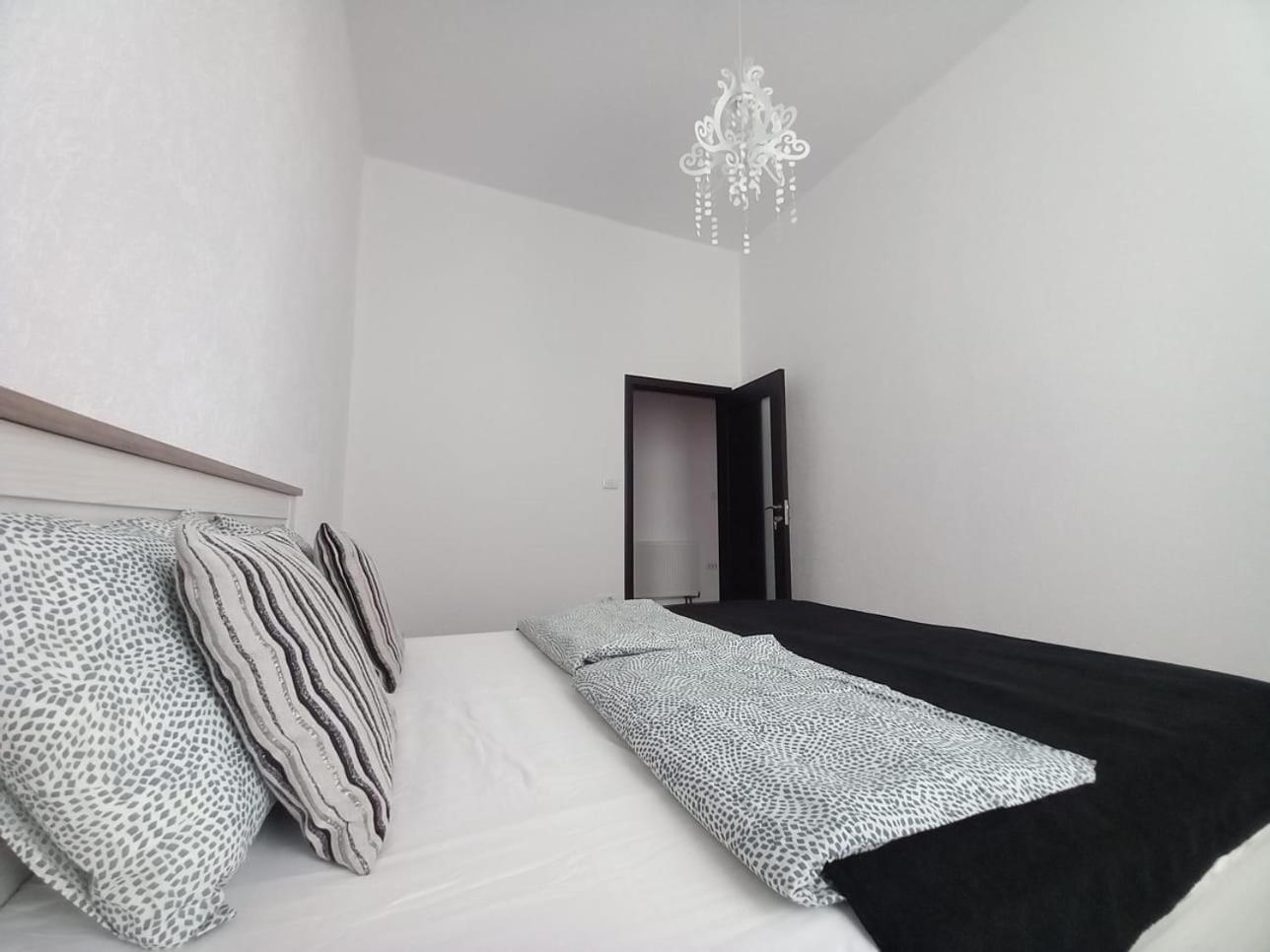 Km 0 Apartment Arad